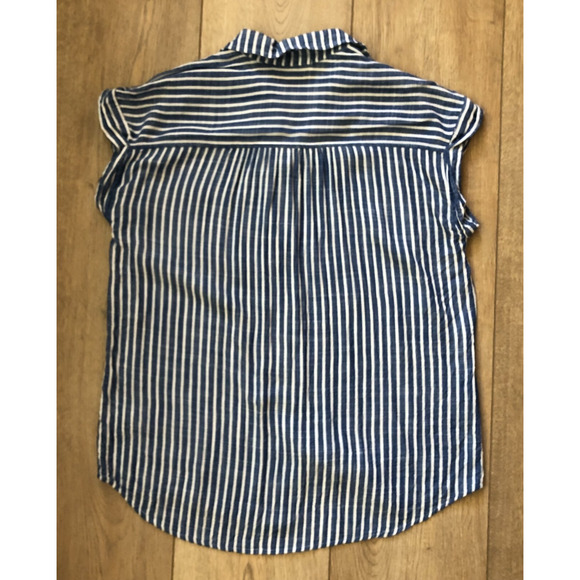 Becaal Blouse Shirt Women’s Sz Small White Blue Stripes Button Down Short Sleeve - Picture 2 of 8